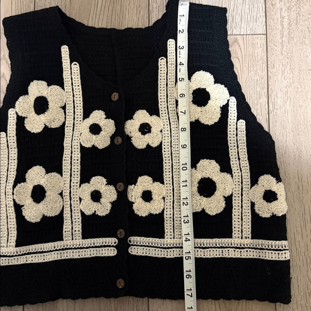Commense knit floral vest - Picture 3 of 5
